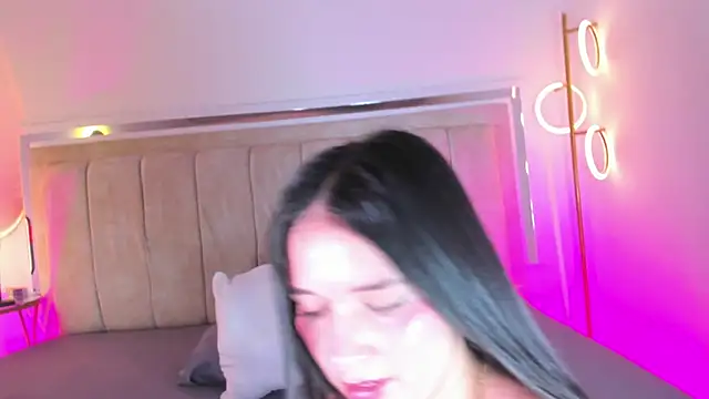 Snapshot of ZoeBarnett chatting on March 29, 2026, 12:40 pm ZoeBarnett online show from March 29, 2026, 12:40 pm