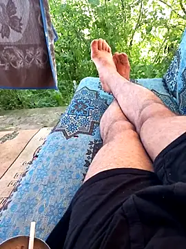 bullut06 online show from May 28, 2026, 3:36 am