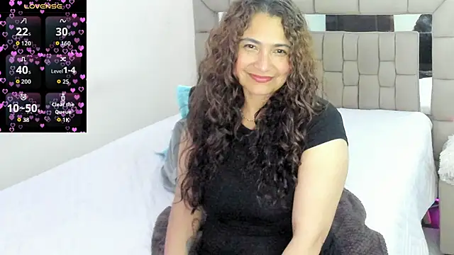 gabrielaponce11 online show from May 10, 2026, 3:32 am