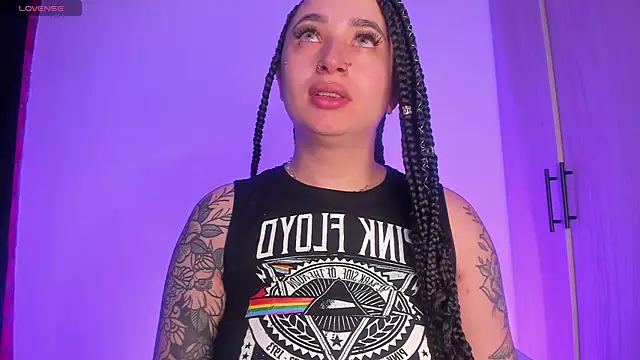 scarlett Collinss online show from June 2, 2026, 12:05 pm