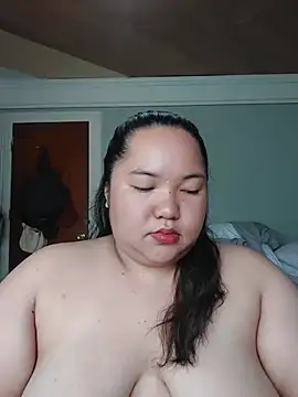 Snapshot of LianaCruzado chatting on June 1, 2026, 3:51 am LianaCruzado online show from June 1, 2026, 3:51 am