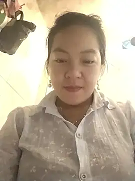 Snapshot of naop04 chatting on October 5, 2025, 11:17 pm naop04 online show from October 5, 2025, 11:17 pm