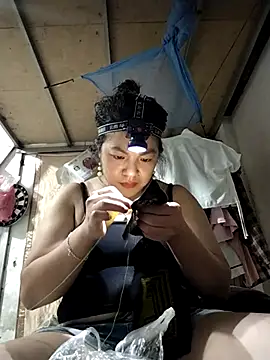 Snapshot of naop04 chatting on November 9, 2025, 12:09 pm naop04 online show from November 9, 2025, 12:09 pm