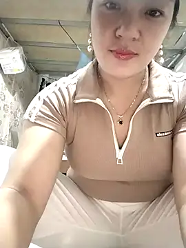 Snapshot of naop04 chatting on November 10, 2025, 12:15 am naop04 online show from November 10, 2025, 12:15 am