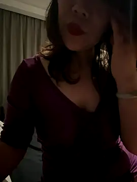 Snapshot of anna_yngs chatting on September 10, 2025, 12:15 pm anna yngs online show from September 10, 2025, 12:15 pm