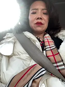 Snapshot of anna_yngs chatting on March 14, 2026, 7:47 am anna yngs online show from March 14, 2026, 7:47 am