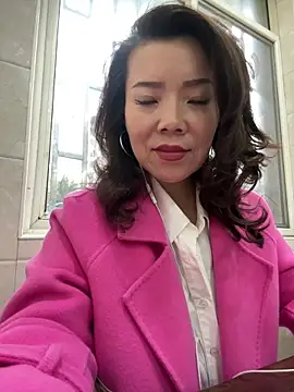 Snapshot of anna_yngs chatting on March 15, 2026, 10:44 am anna yngs online show from March 15, 2026, 10:44 am