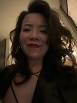 Snapshot of anna_yngs chatting on February 9, 2026, 3:43 pm anna yngs online show from February 9, 2026, 3:43 pm