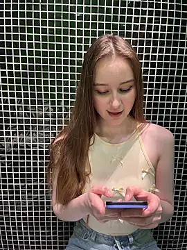 Mary Sensory online show from May 29, 2026, 12:44 pm