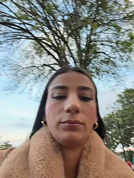 -juicy  online show from March 12, 2026, 10:58 pm