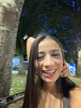 Snapshot of -juicy_ chatting on February 4, 2026, 11:22 pm -juicy online show from February 4, 2026, 11:22 pm