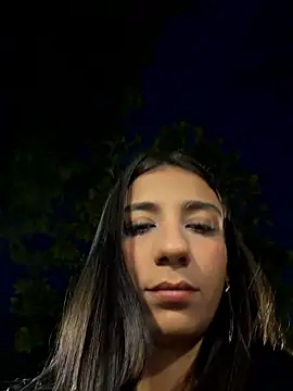 -juicy  online show from March 17, 2026, 11:30 pm