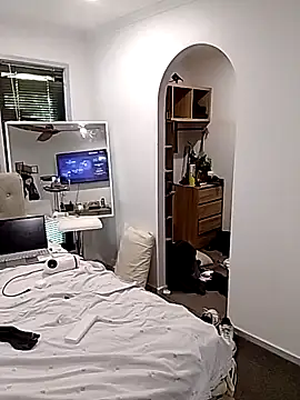 iamthepublickmasterbater online show from October 15, 2025, 4:11 am