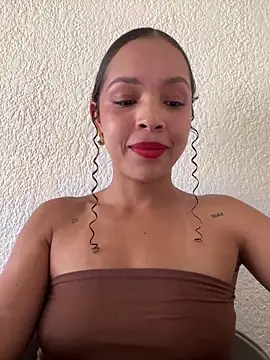 Snapshot of Yasmin777_ chatting on February 27, 2026, 7:46 pm Yasmin777 online show from February 27, 2026, 7:46 pm