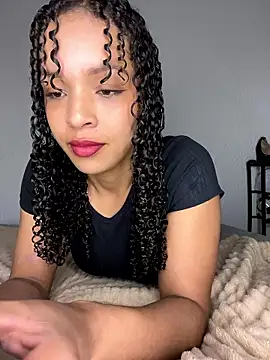 Snapshot of Yasmin777_ chatting on January 16, 2026, 11:09 pm Yasmin777 online show from January 16, 2026, 11:09 pm