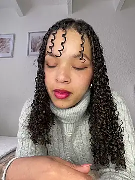 Snapshot of Yasmin777_ chatting on March 27, 2026, 5:14 pm Yasmin777 online show from March 27, 2026, 5:14 pm