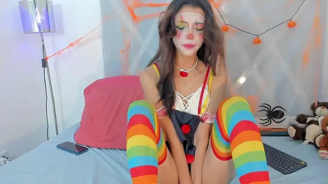 Sabrina Andrew online show from October 14, 2025, 10:31 pm