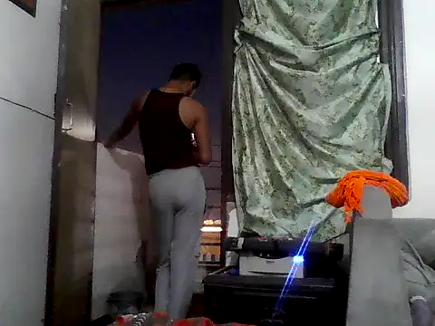 urdreamman online show from April 7, 2026, 1:46 pm