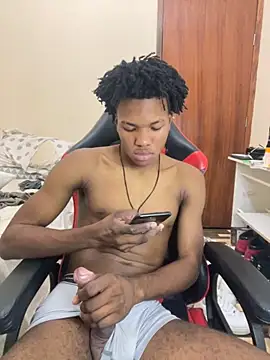 Snapshot of eunegrao chatting on October 6, 2025, 2:46 am eunegrao online show from October 6, 2025, 2:46 am