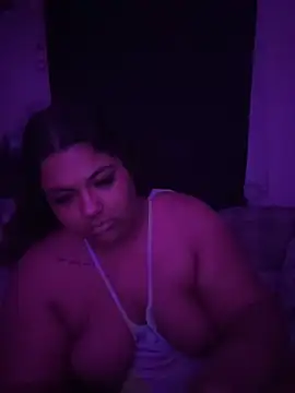 Snapshot of 1n0nlythroat chatting on October 18, 2025, 8:27 am 1n0nlythroat online show from October 18, 2025, 8:27 am