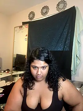 Snapshot of 1n0nlythroat chatting on December 1, 2025, 12:00 am 1n0nlythroat online show from December 1, 2025, 12:00 am