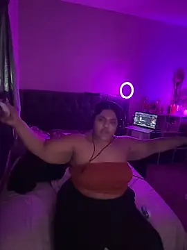 Snapshot of 1n0nlythroat chatting on December 13, 2025, 8:15 pm 1n0nlythroat online show from December 13, 2025, 8:15 pm