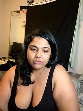 Snapshot of 1n0nlythroat chatting on December 3, 2025, 2:23 am 1n0nlythroat online show from December 3, 2025, 2:23 am