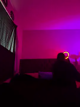 Snapshot of 1n0nlythroat chatting on January 10, 2026, 11:11 pm 1n0nlythroat online show from January 10, 2026, 11:11 pm