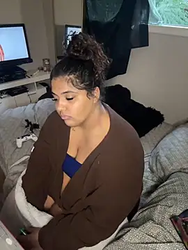 Snapshot of 1n0nlythroat chatting on November 17, 2025, 8:13 pm 1n0nlythroat online show from November 17, 2025, 8:13 pm