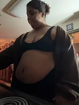 Snapshot of 1n0nlythroat chatting on November 25, 2025, 4:57 am 1n0nlythroat online show from November 25, 2025, 4:57 am