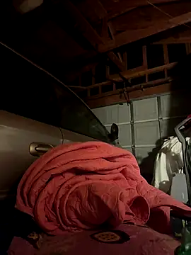 Snapshot of 1n0nlythroat chatting on November 30, 2025, 9:21 am 1n0nlythroat online show from November 30, 2025, 9:21 am