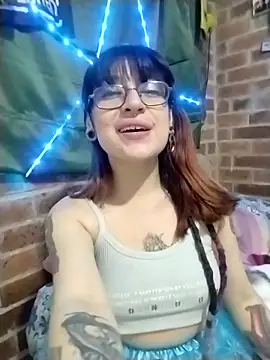 Snapshot of _Alaskamisa chatting on December 14, 2025, 11:32 pm Alaskamisa online show from December 14, 2025, 11:32 pm