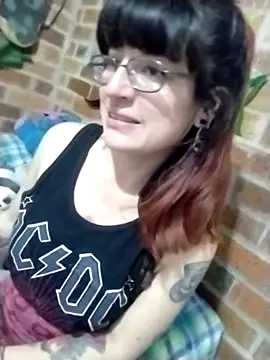 Snapshot of _Alaskamisa chatting on December 5, 2025, 4:00 am Alaskamisa online show from December 5, 2025, 4:00 am