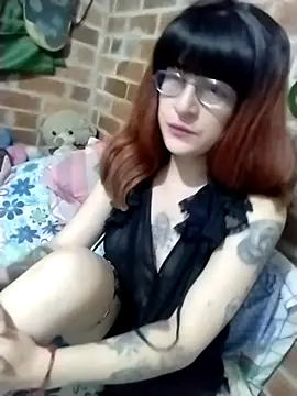 Snapshot of _Alaskamisa chatting on December 2, 2025, 4:03 am Alaskamisa online show from December 2, 2025, 4:03 am