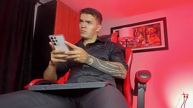 Snapshot of ALPHA_DOMINUS_ chatting on February 17, 2026, 5:05 am ALPHA DOMINUS online show from February 17, 2026, 5:05 am