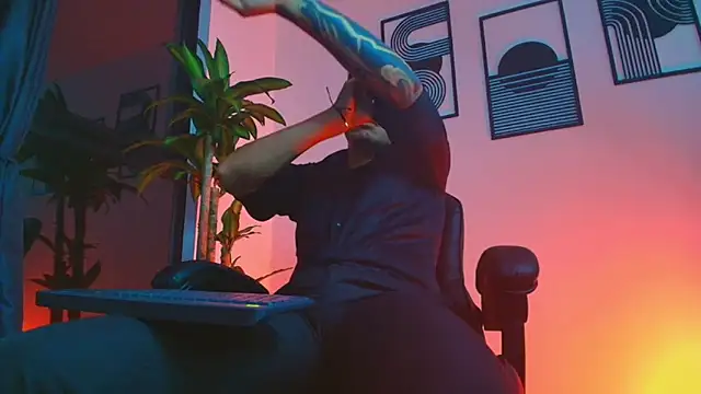 ALPHA DOMINUS  online show from March 27, 2026, 8:37 am