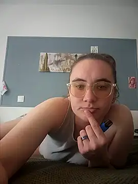 Snapshot of AndHerXO chatting on February 13, 2026, 12:49 pm AndHerXO online show from February 13, 2026, 12:49 pm