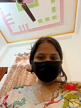 misharani00 online show from November 1, 2025, 2:40 am