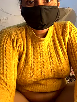 misharani00 online show from November 13, 2025, 3:49 pm