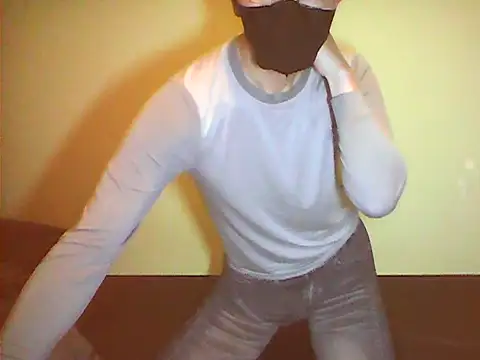 Snapshot of kirishiman1104 chatting on March 2, 2026, 3:29 am kirishiman1104 online show from March 2, 2026, 3:29 am