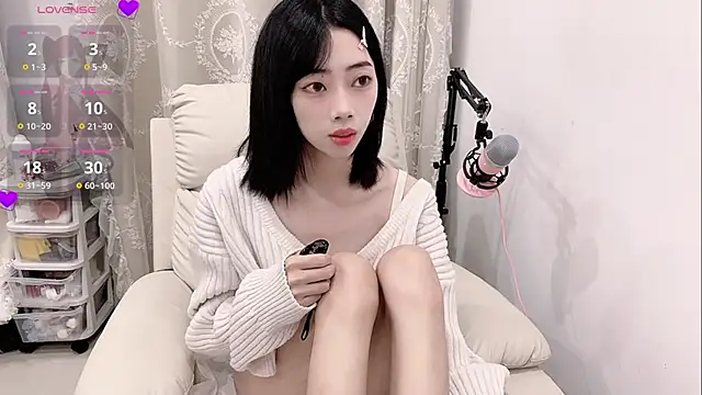 Snapshot of tuantuanle chatting on March 9, 2026, 1:36 pm tuantuanle online show from March 9, 2026, 1:36 pm