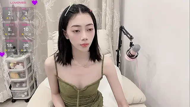 Snapshot of tuantuanle chatting on March 27, 2026, 3:35 pm tuantuanle online show from March 27, 2026, 3:35 pm