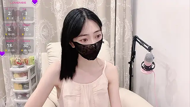 Snapshot of tuantuanle chatting on May 13, 2026, 3:41 pm tuantuanle online show from May 13, 2026, 3:41 pm