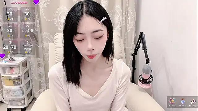 Snapshot of tuantuanle chatting on June 25, 2026, 3:28 pm tuantuanle online show from June 25, 2026, 3:28 pm