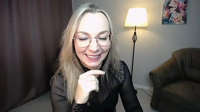 Ava Elior online show from December 14, 2025, 8:09 am