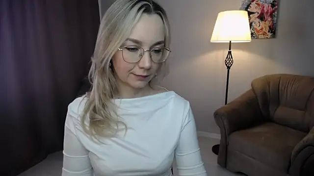 Snapshot of Ava_Elior chatting on March 7, 2026, 9:59 am Ava Elior online show from March 7, 2026, 9:59 am