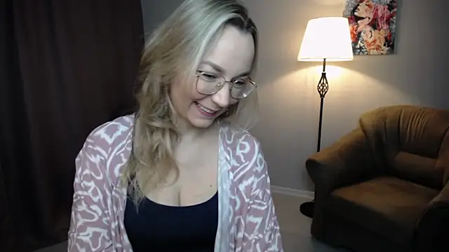 Snapshot of Ava_Elior chatting on March 3, 2026, 11:39 am Ava Elior online show from March 3, 2026, 11:39 am