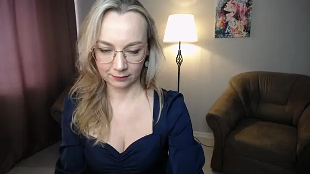 Snapshot of Ava_Elior chatting on April 5, 2026, 11:06 am Ava Elior online show from April 5, 2026, 11:06 am