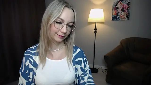 Ava Elior online show from November 29, 2025, 10:37 am