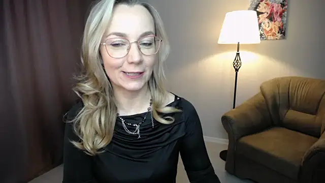 Snapshot of Ava_Elior chatting on March 6, 2026, 9:59 am Ava Elior online show from March 6, 2026, 9:59 am